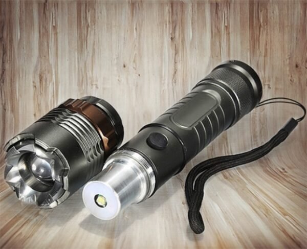 UK ONLY SALE - LED Tactical Flashlight Rechargeable LED Work Light Super Bright Torch Emergency Light Escape Hammer Camping Lamp